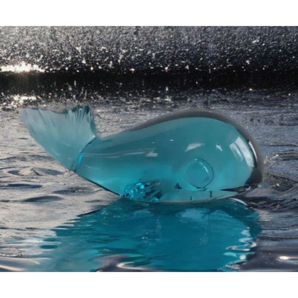 Art Glass Blue Whale Figurine Sculpture Paperweight 4" long Mint Condition